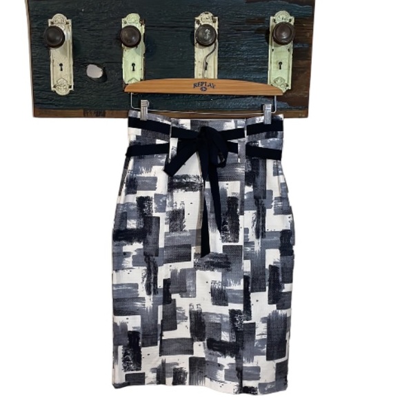 Grace Elements Grey Black and White Abstract Print Skirt Size 8 - Picture 2 of 14